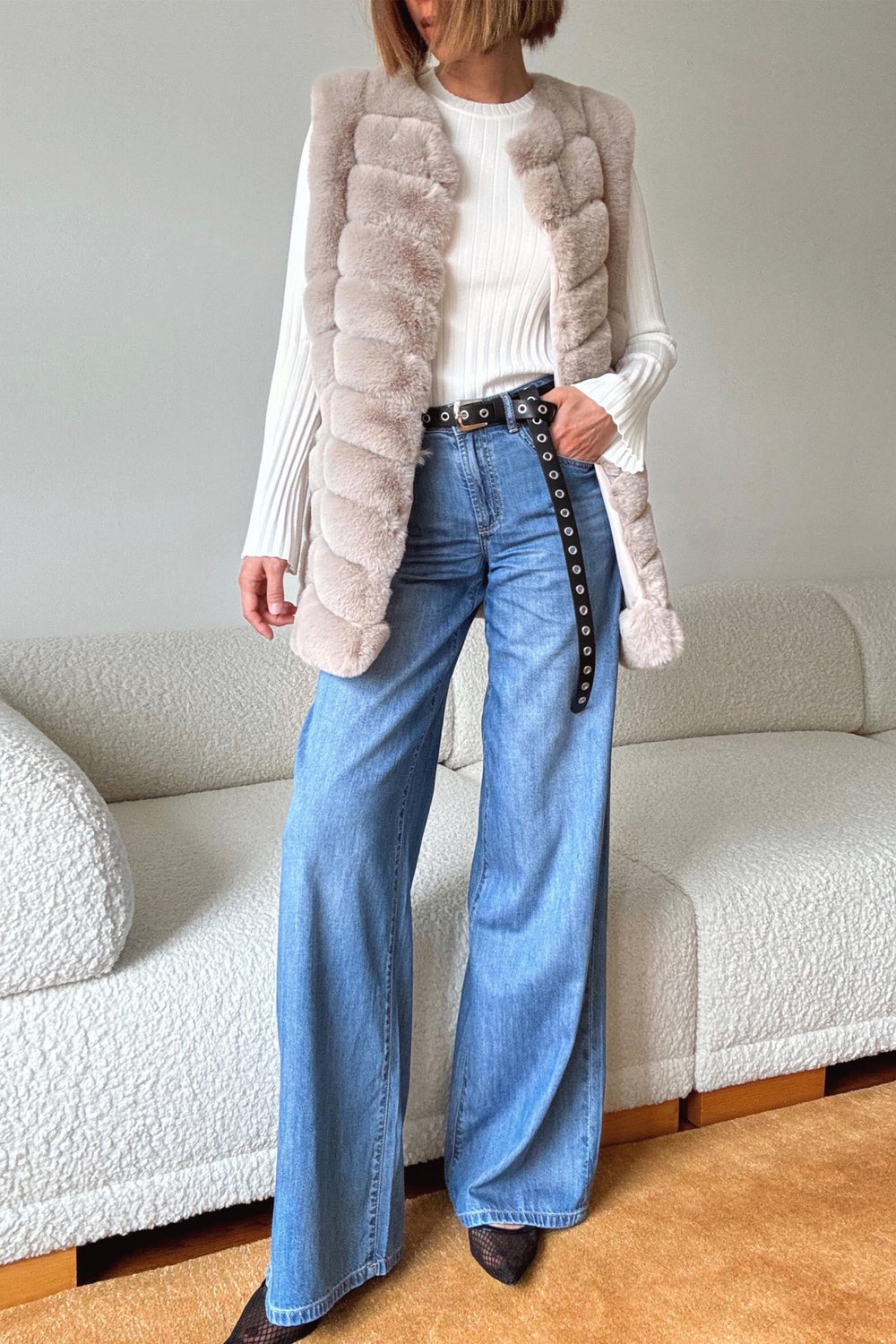 [TEST] Aniston Faux Fur Gilet