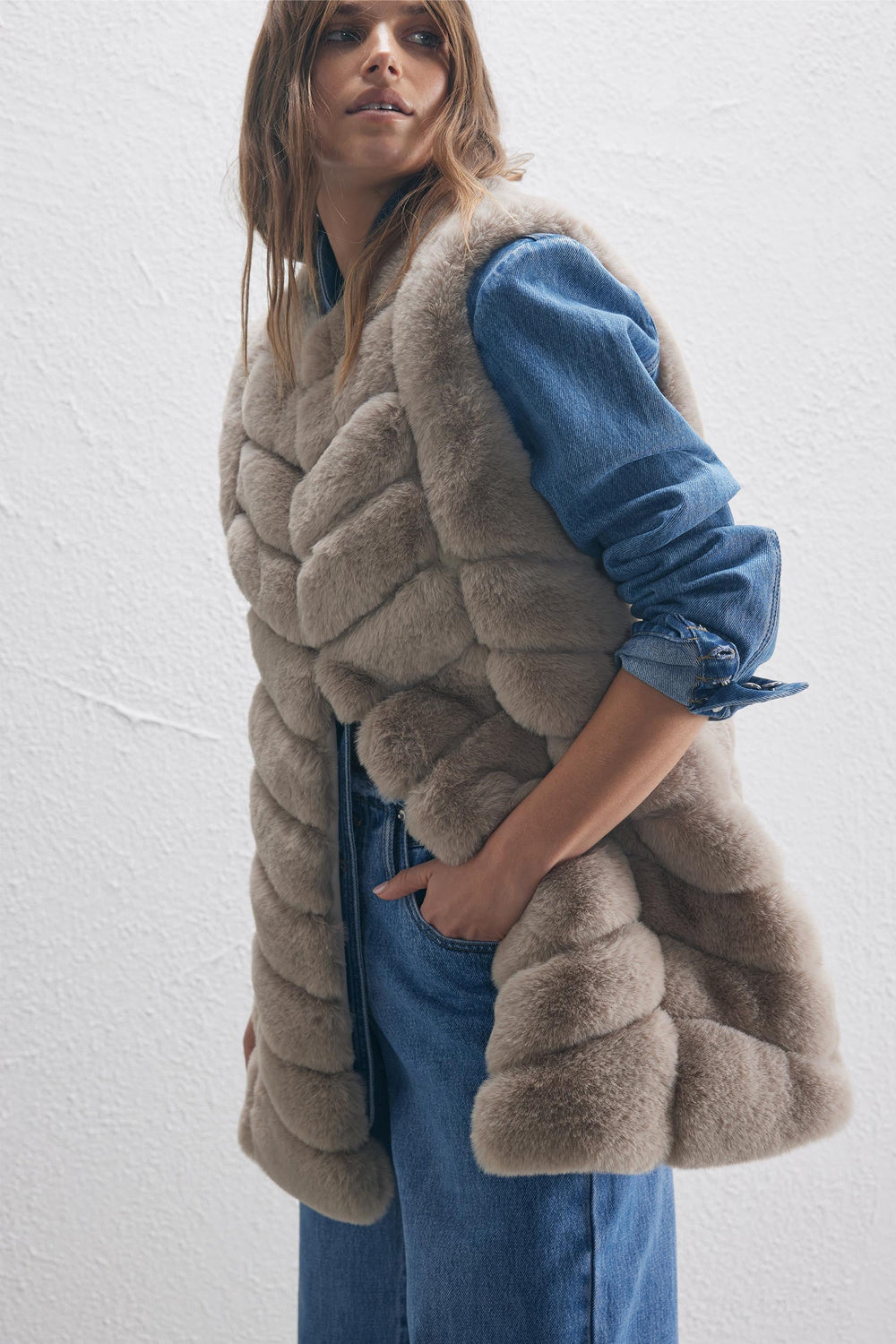 [TEST] Aniston Faux Fur Gilet