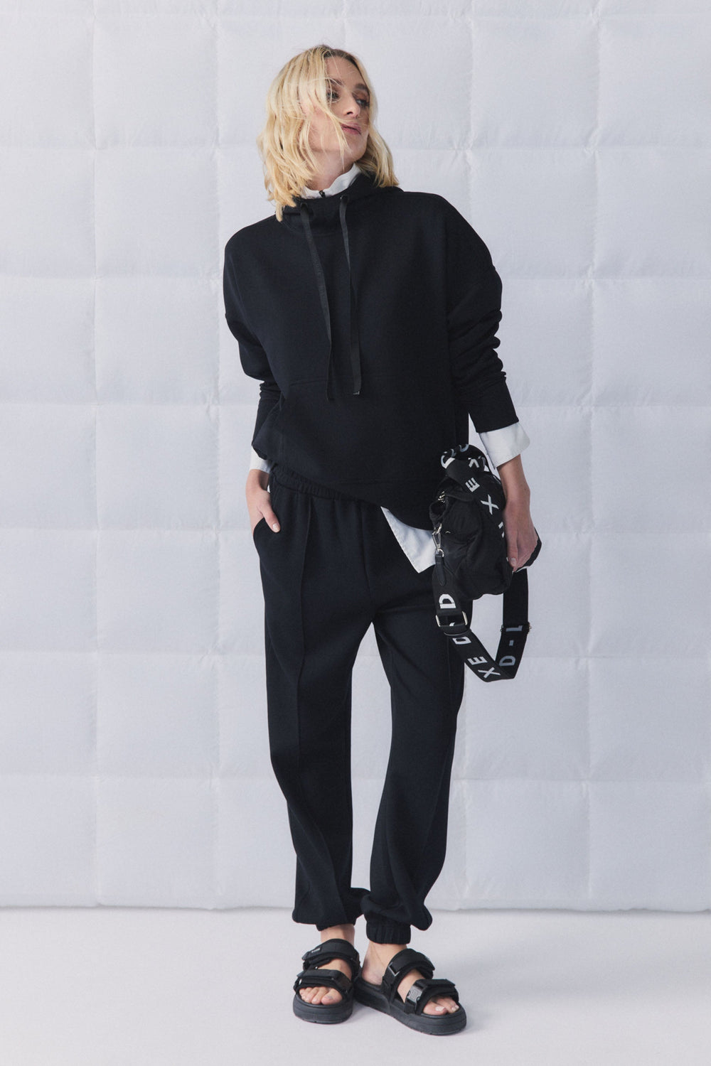 [TEST] D-Luxe Neoprene Track Pants
