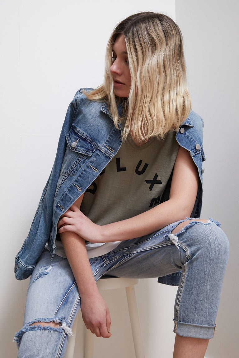 [TEST] D-Luxe Linen Scoop Neck Tee