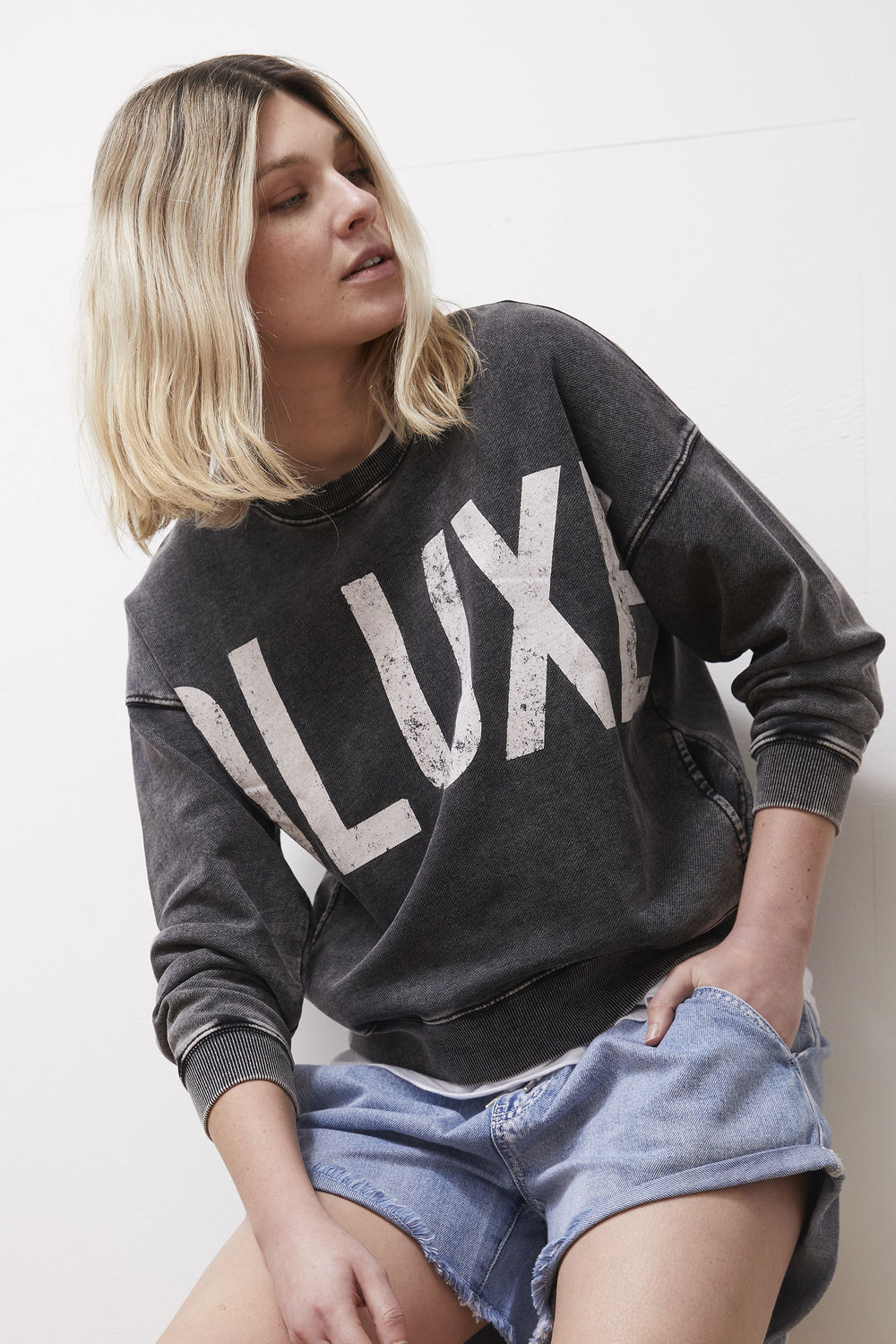 [TEST] D-Luxe Distressed Sweat
