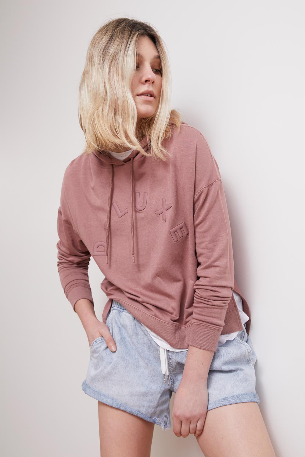 [TEST] D-Luxe Lightweight Logo Hoodie