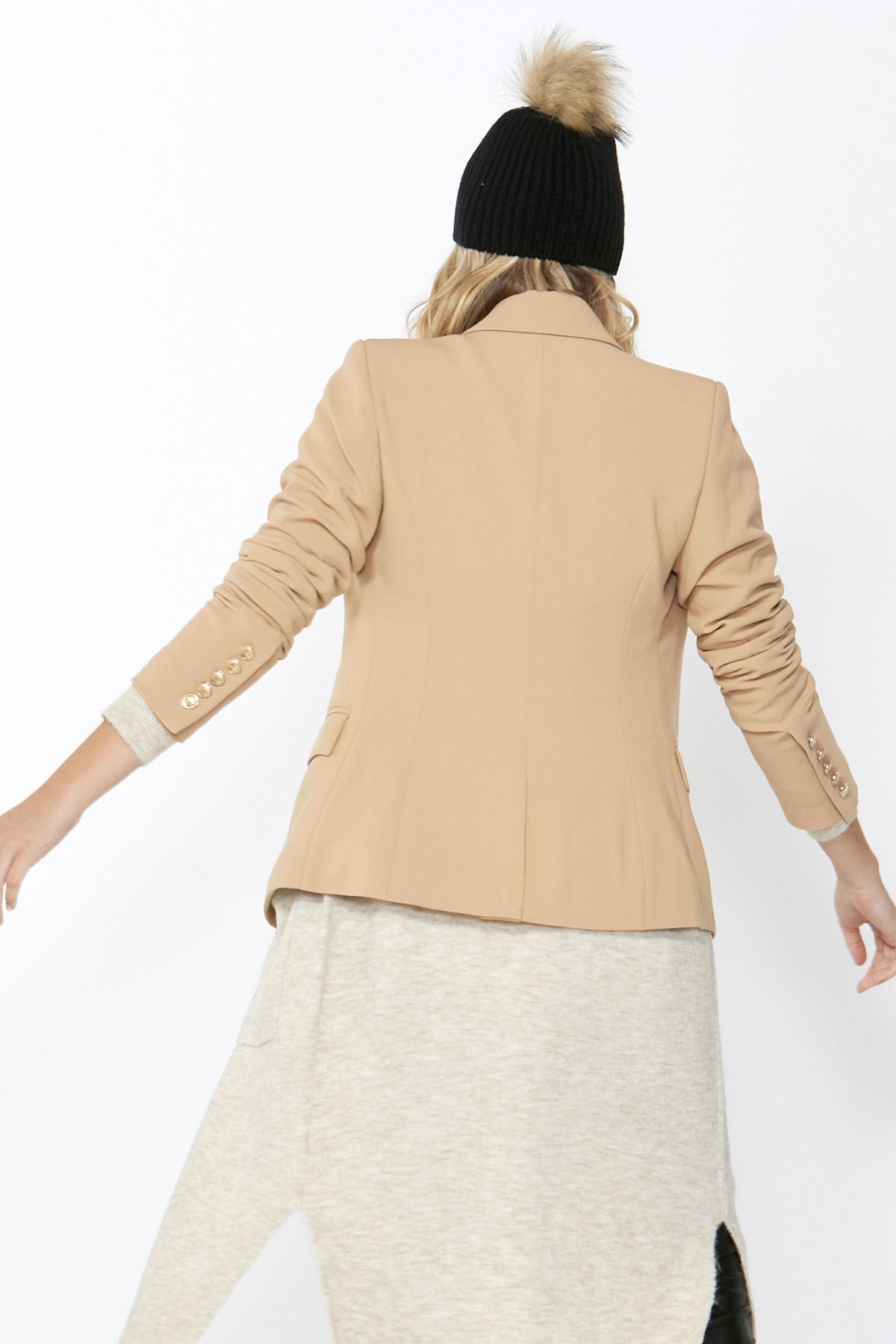 [TEST] Carly Blazer