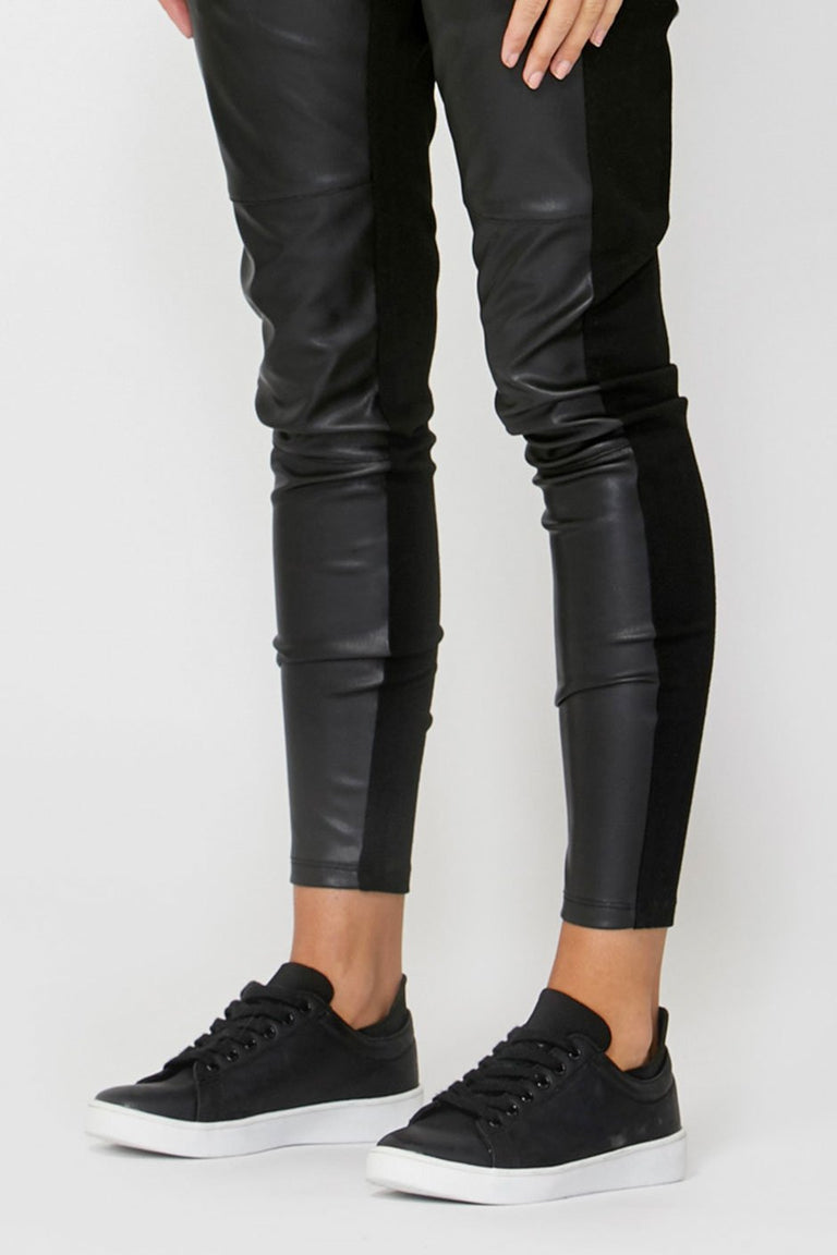 [TEST] Luxe Sneaker
