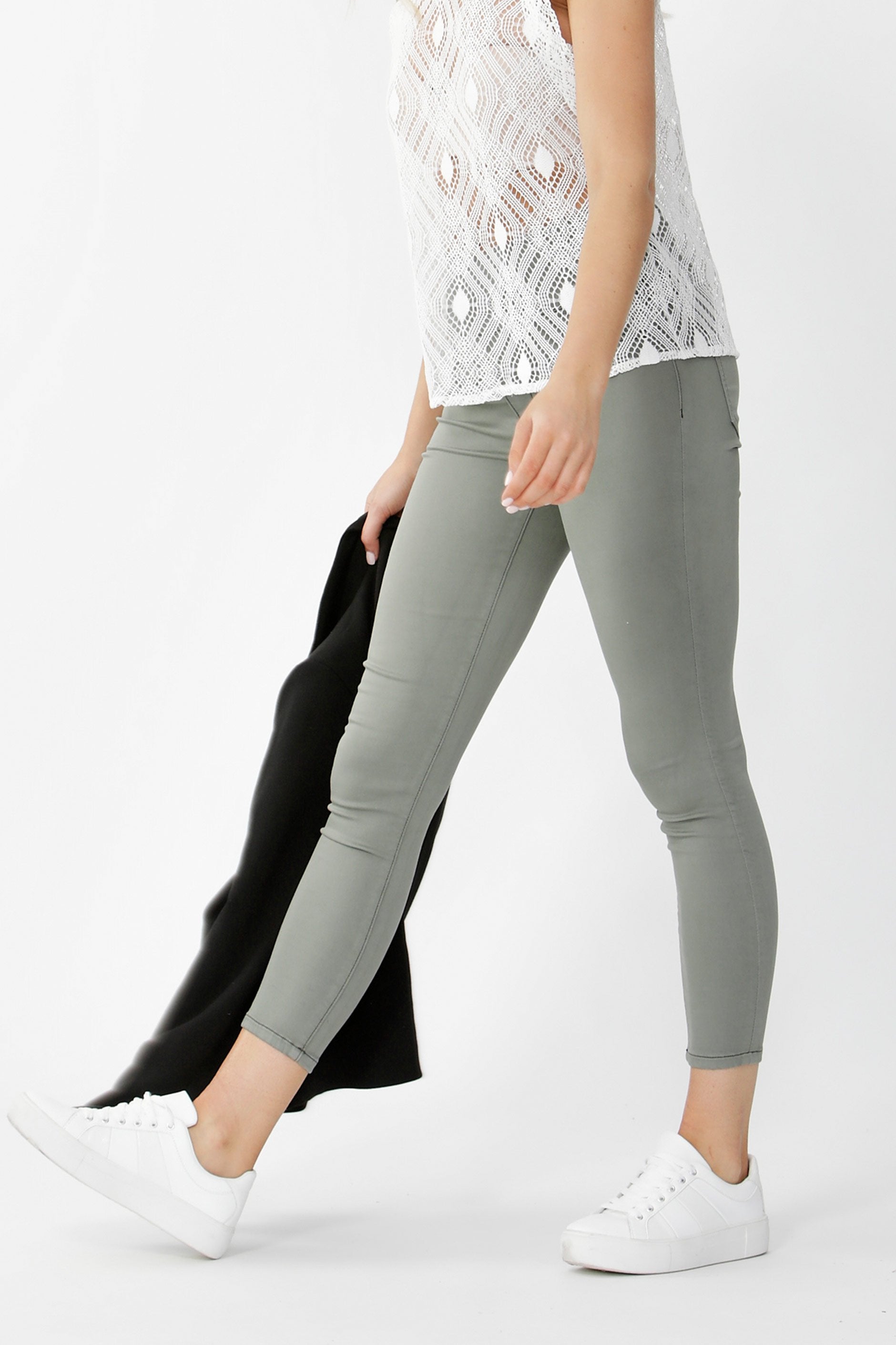 [TEST] Riley Crop Skinny Jean
