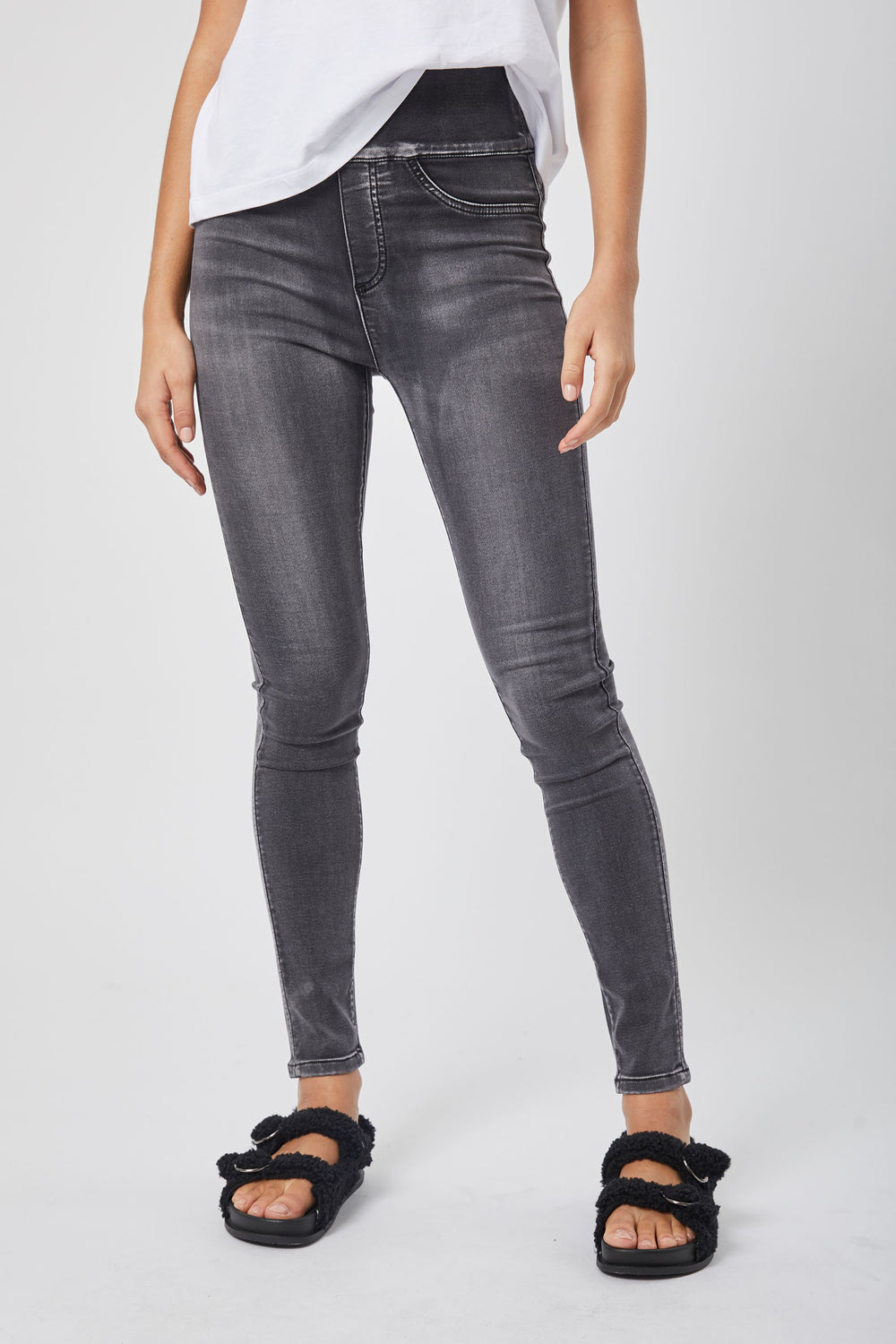 [TEST] Riley Wonder Jean
