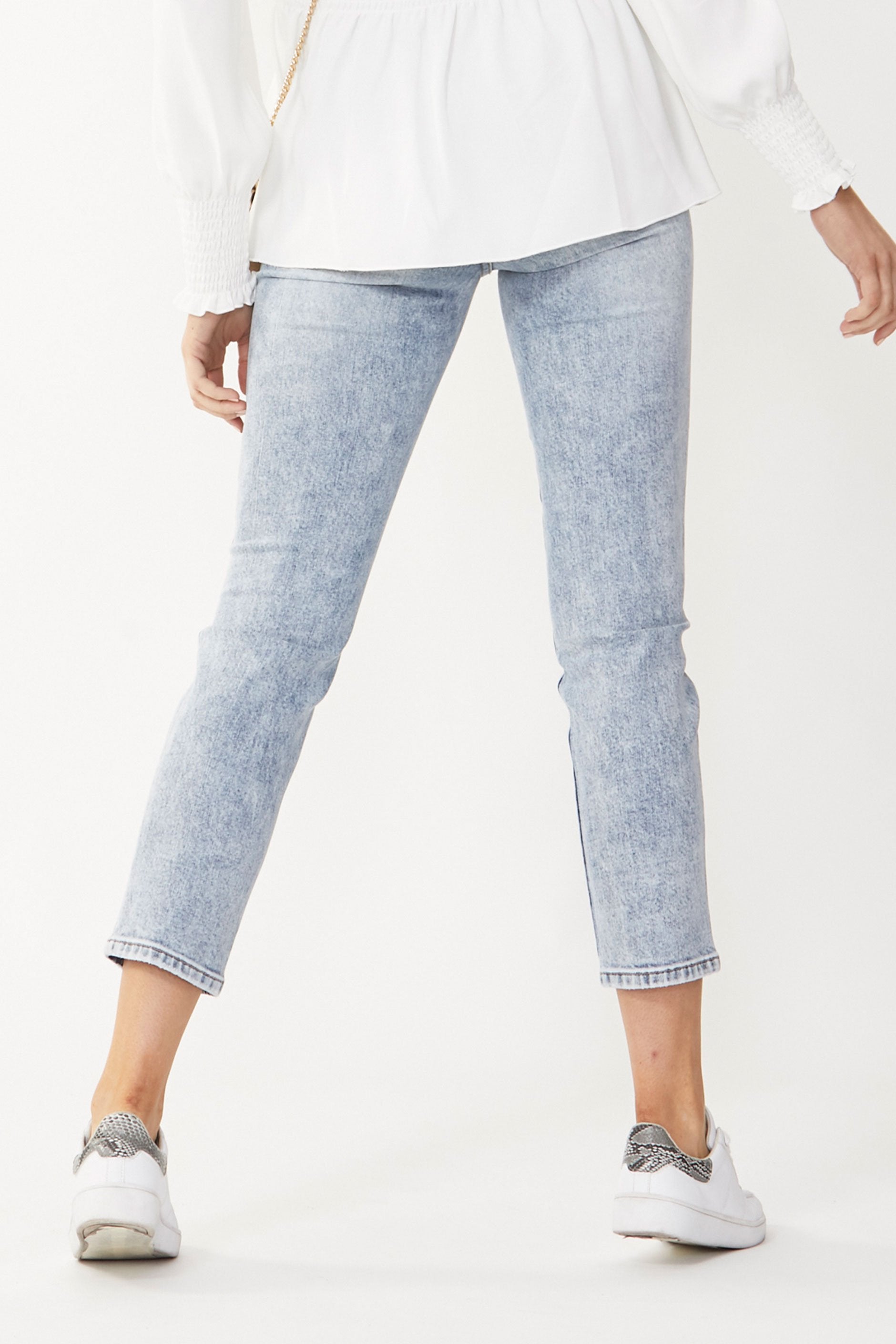 [TEST] Becky Straight Leg Jean