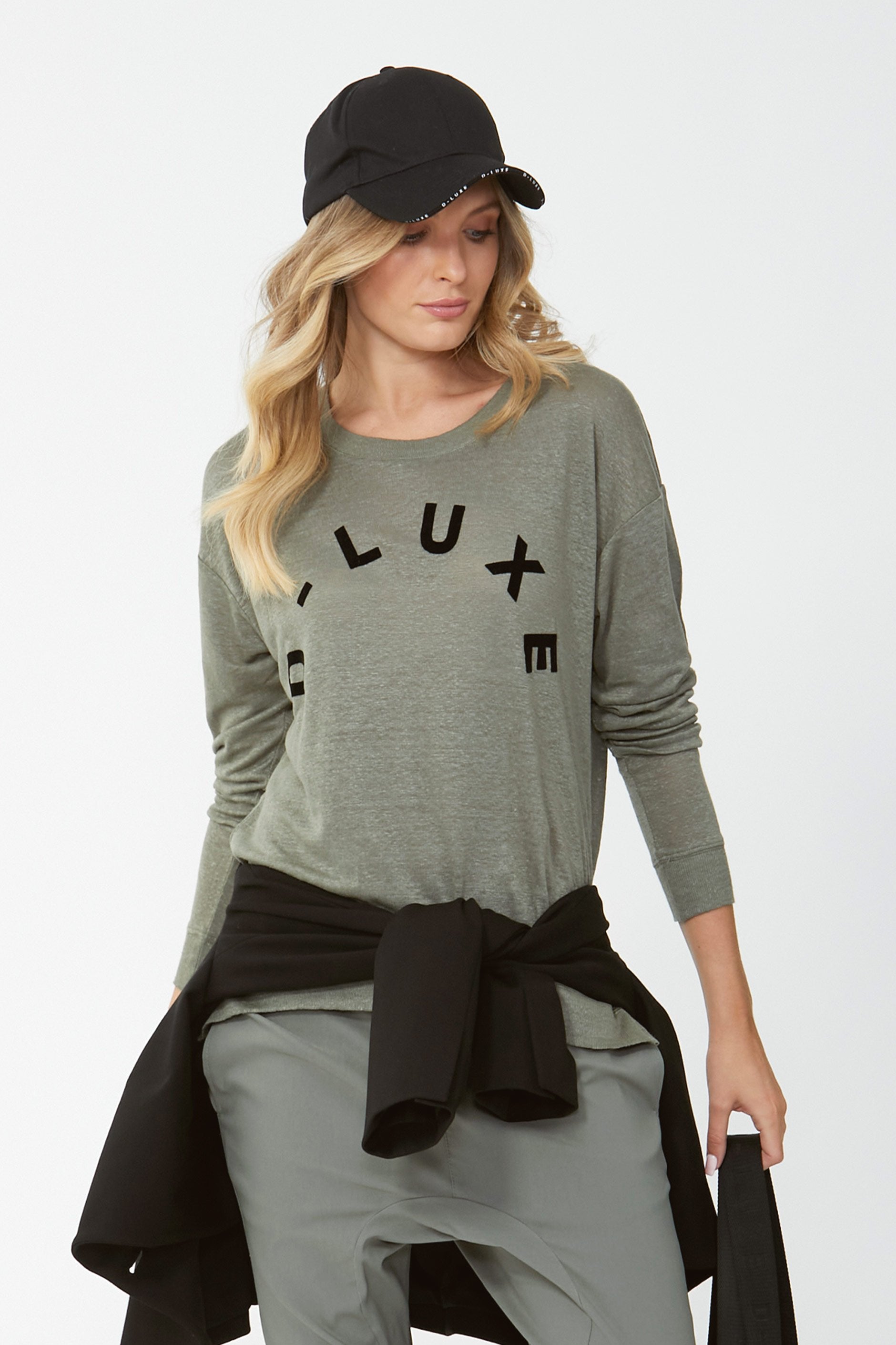 [TEST] D-Luxe Linen Logo Tee
