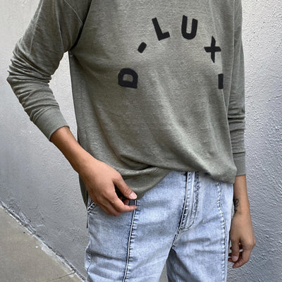 [TEST] D-Luxe Linen Logo Tee
