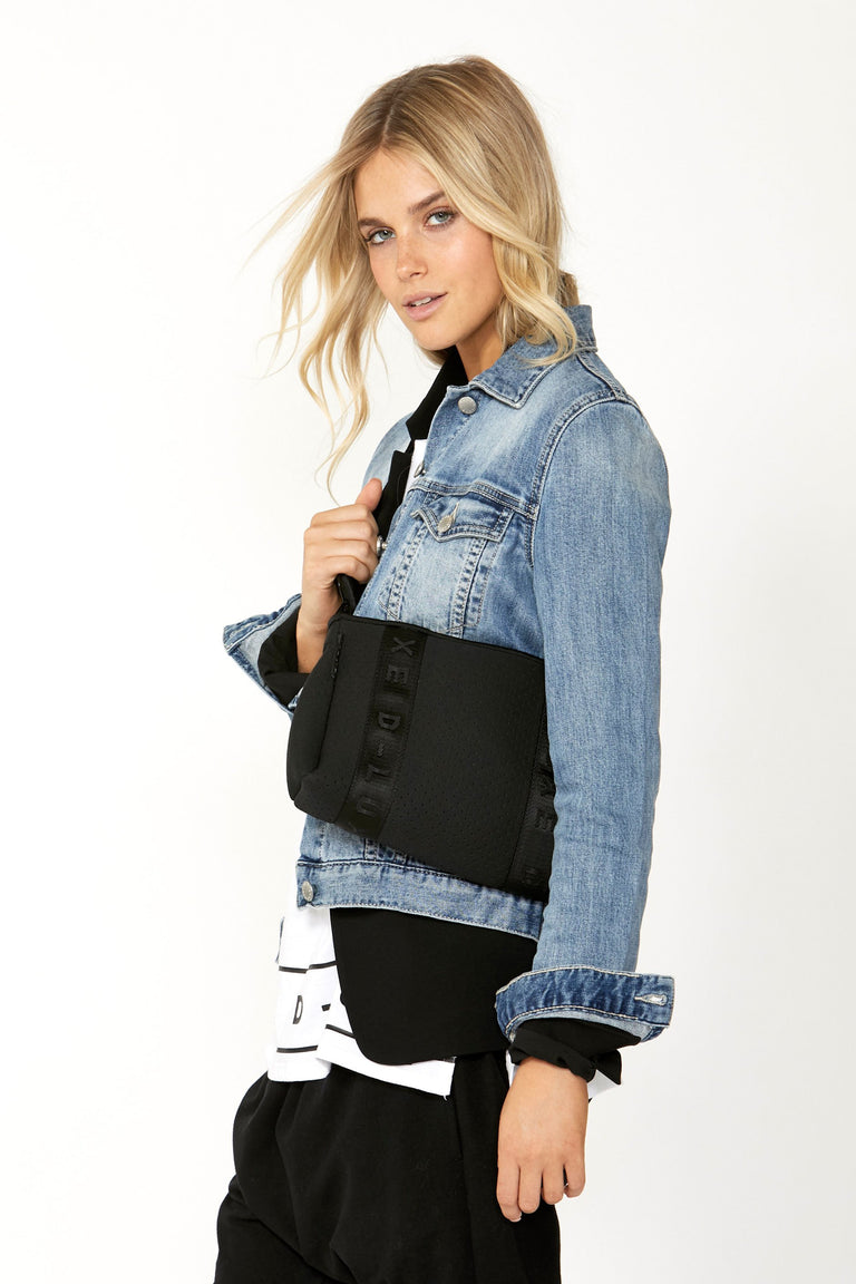 [TEST] Luxe Danea Neoprene Bag