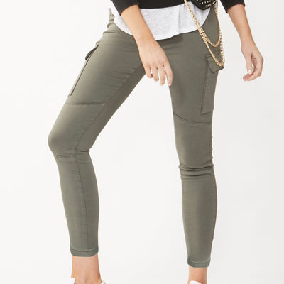 [TEST] Riley Skinny Cargo Jean