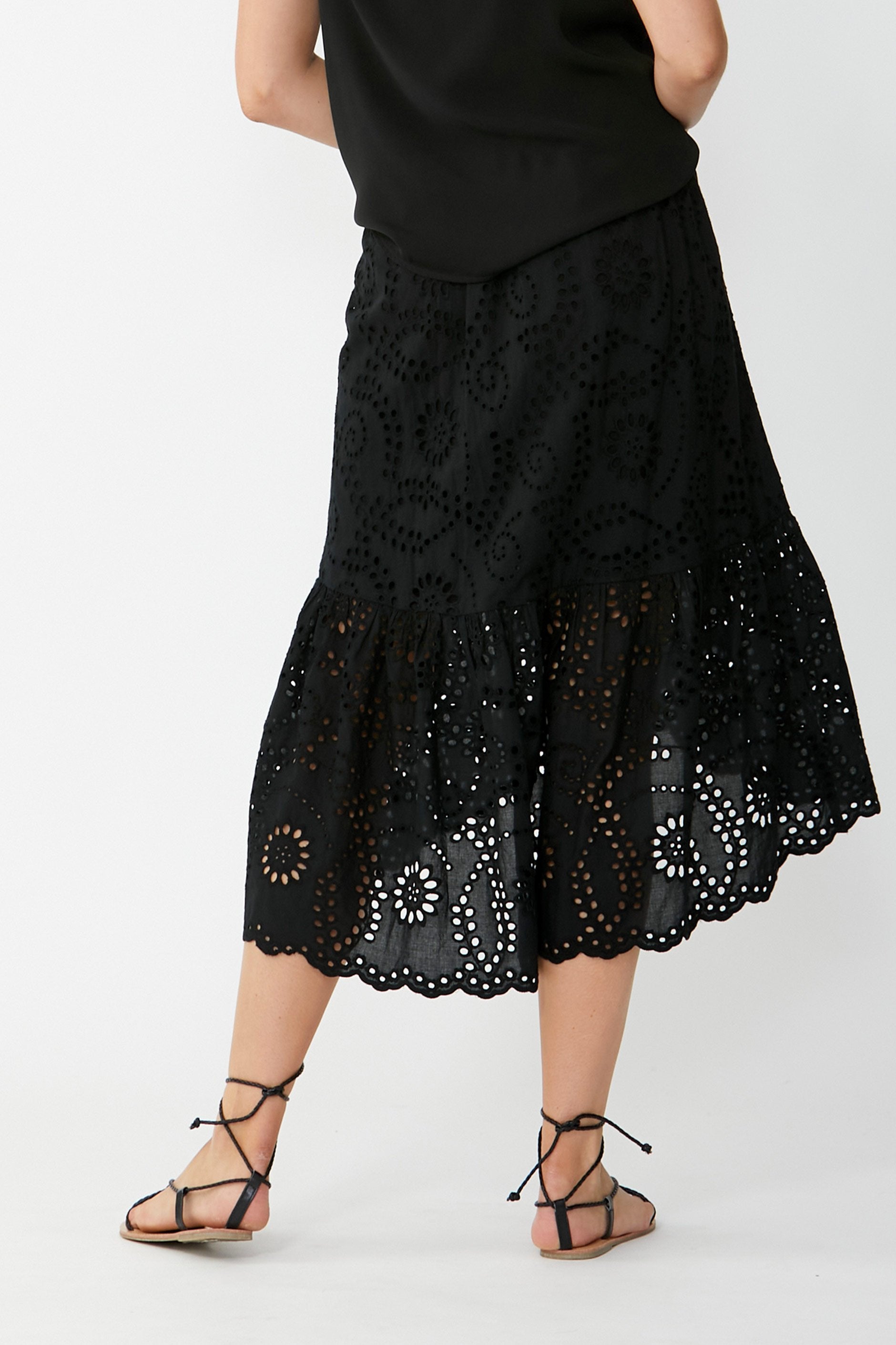 [TEST] Broderie Lace Midi Skirt