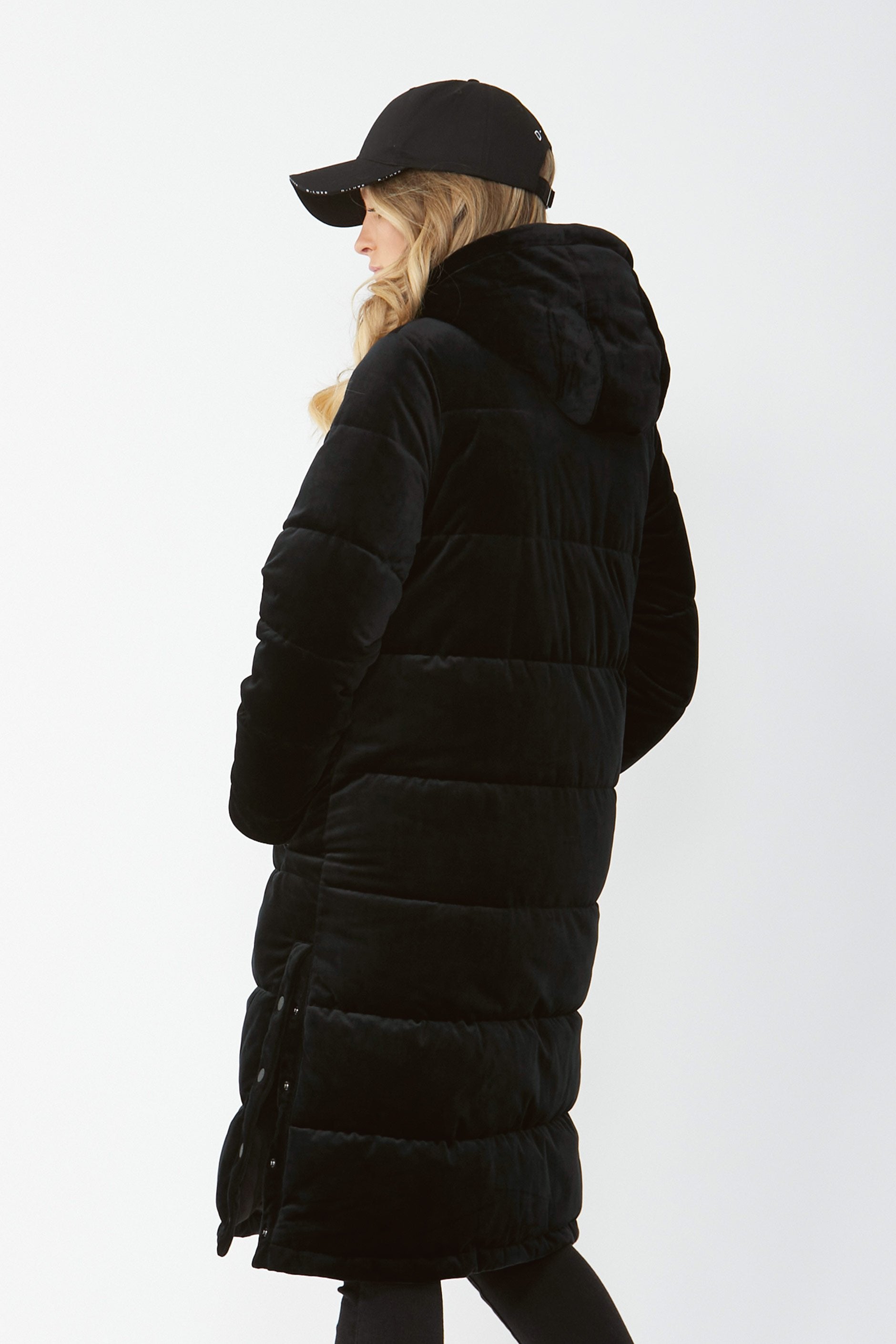 [TEST] D-Luxe Longline Velour Puffer