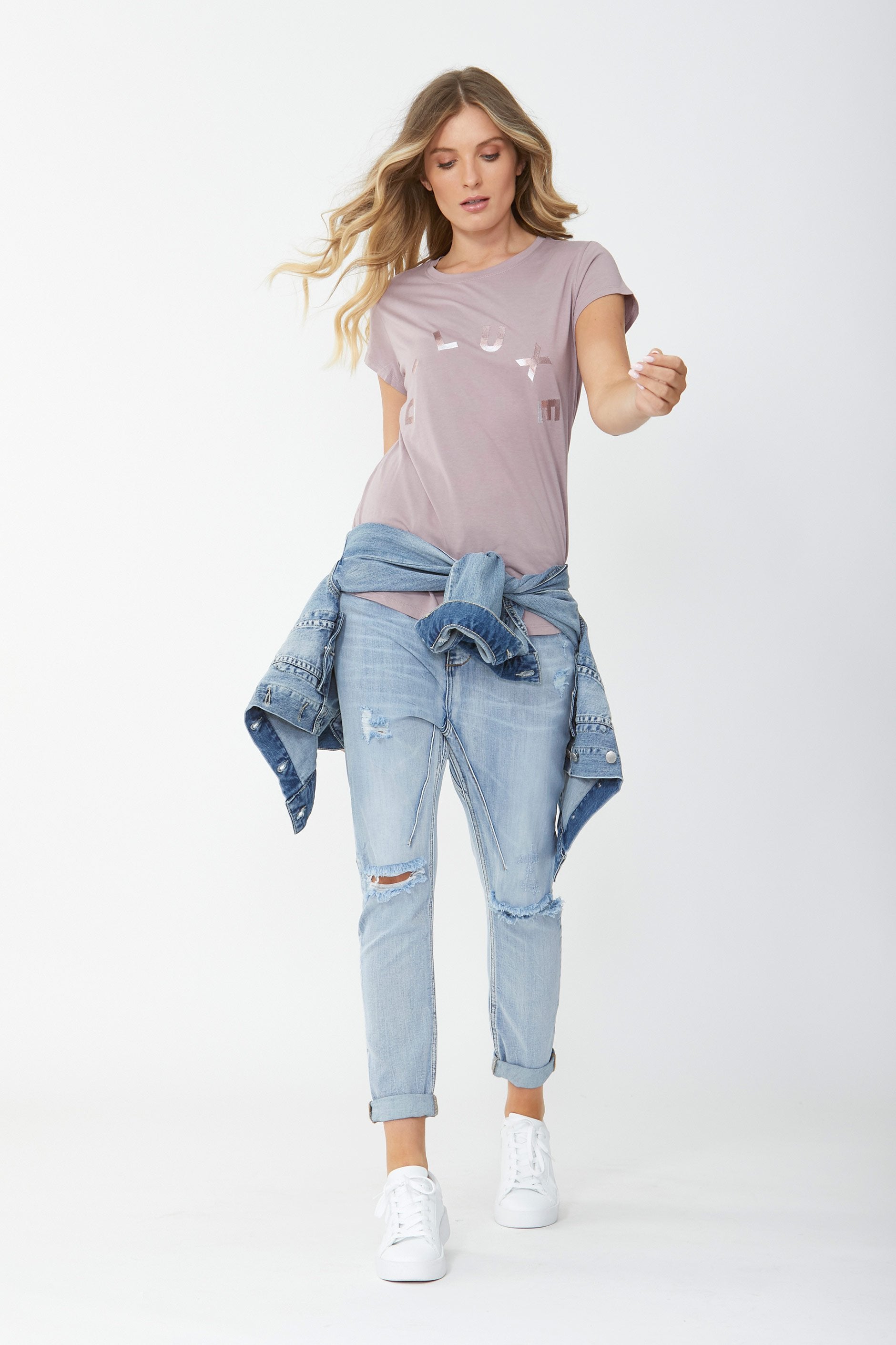 [TEST] D-Luxe Logo Petal Hem Tee