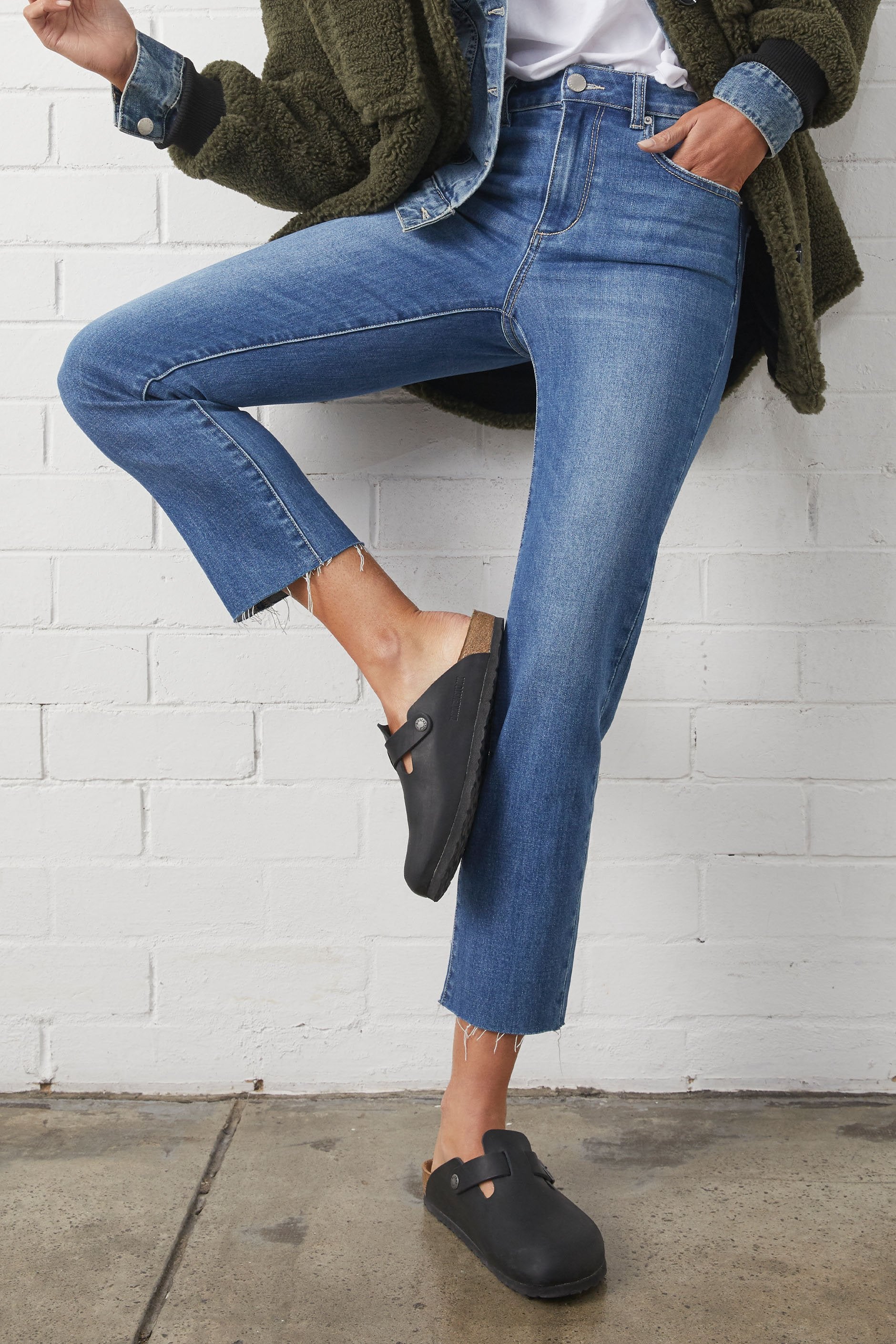 [TEST] Becky Straight Leg Jean