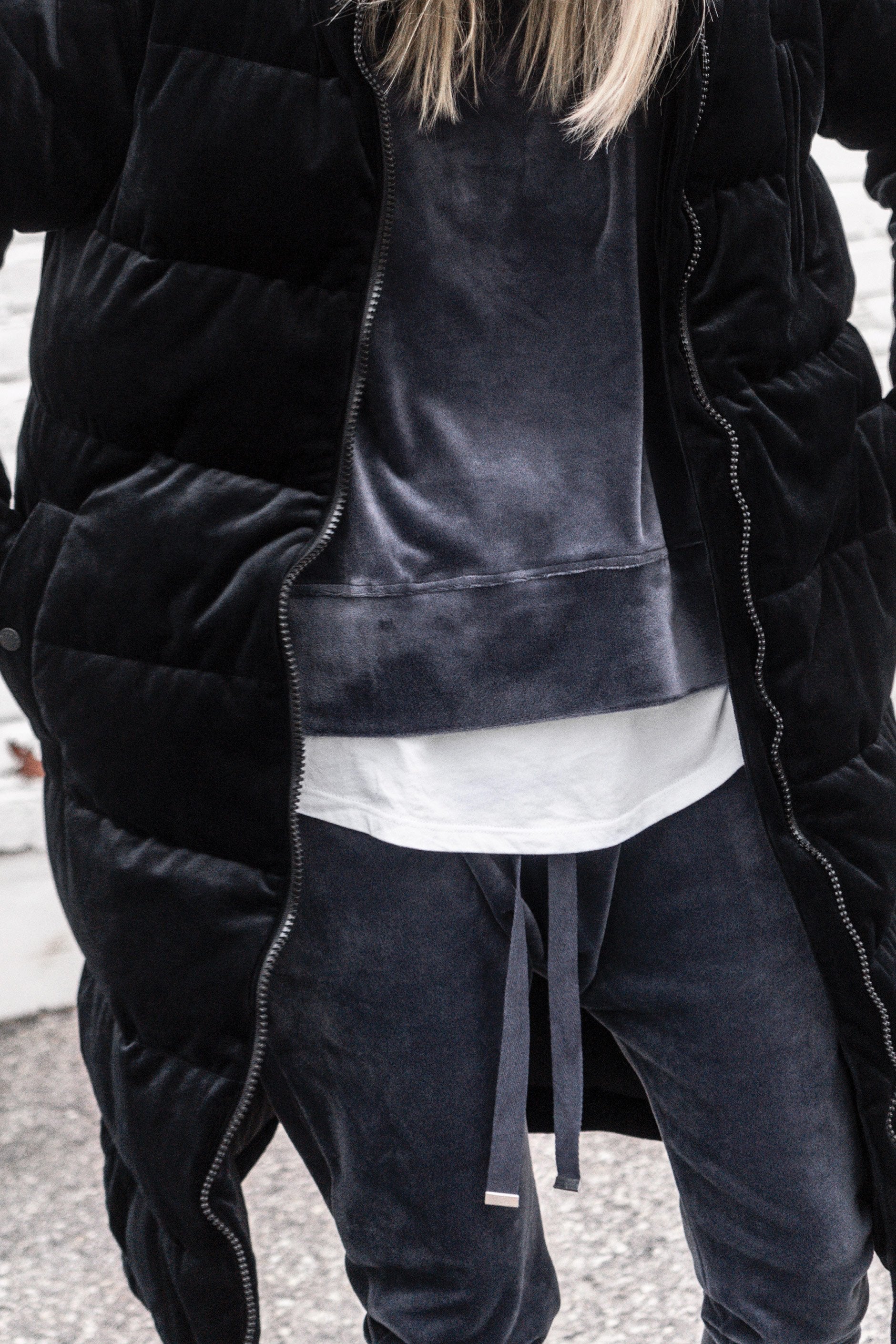 [TEST] D-Luxe Velour Track Pant