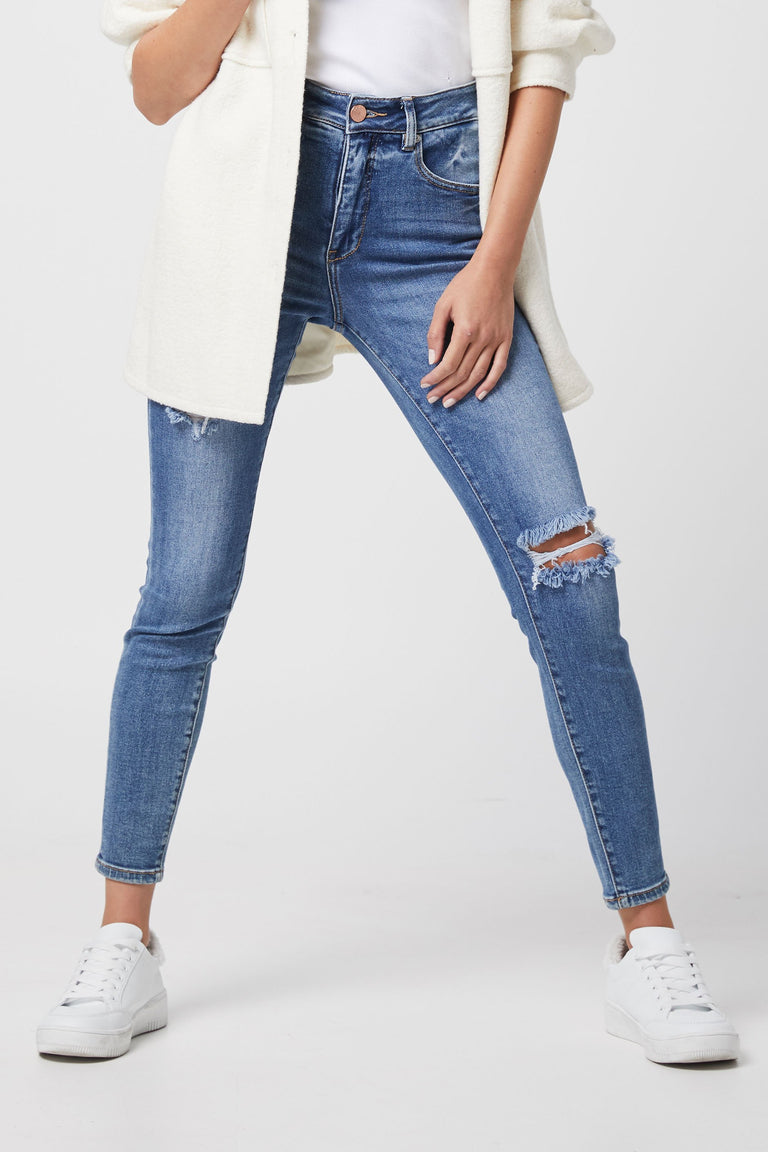 [TEST] Evie Distressed High Rise Jean