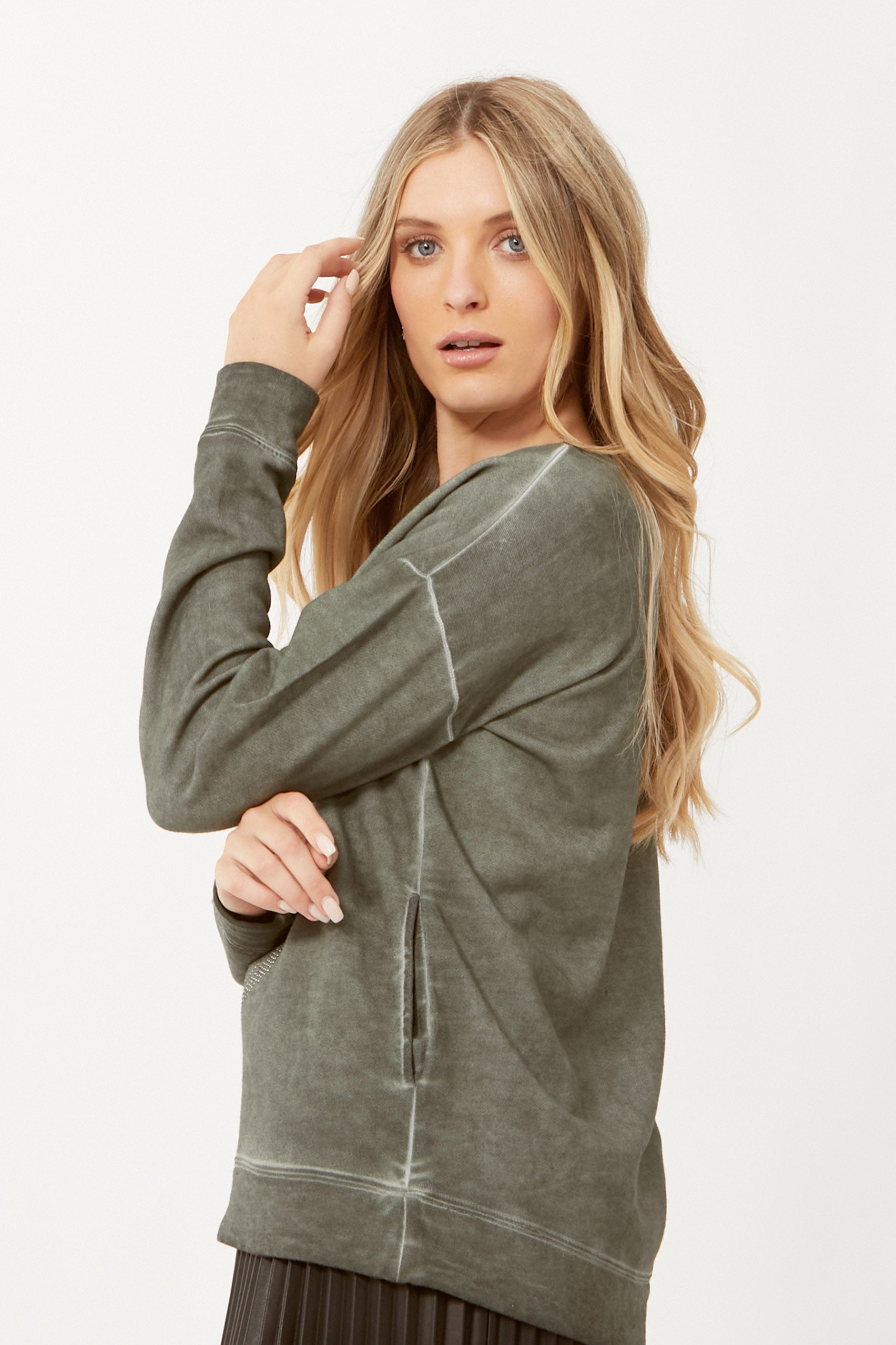 [TEST] Williamsburg Studded Sweat