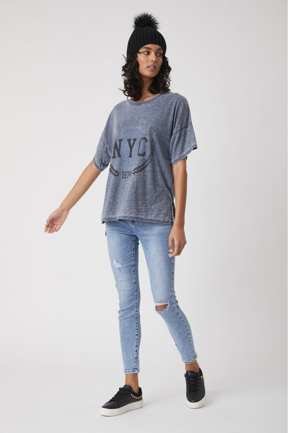 [TEST] Evie Button Distressed Jean