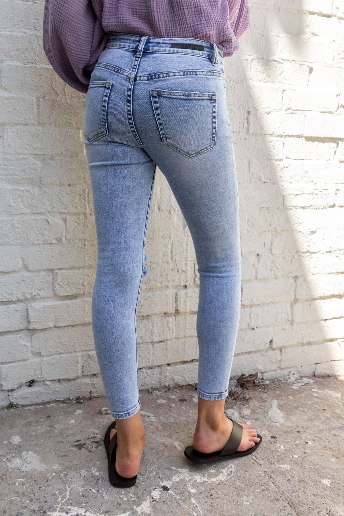 [TEST] Evie Button Distressed Jean