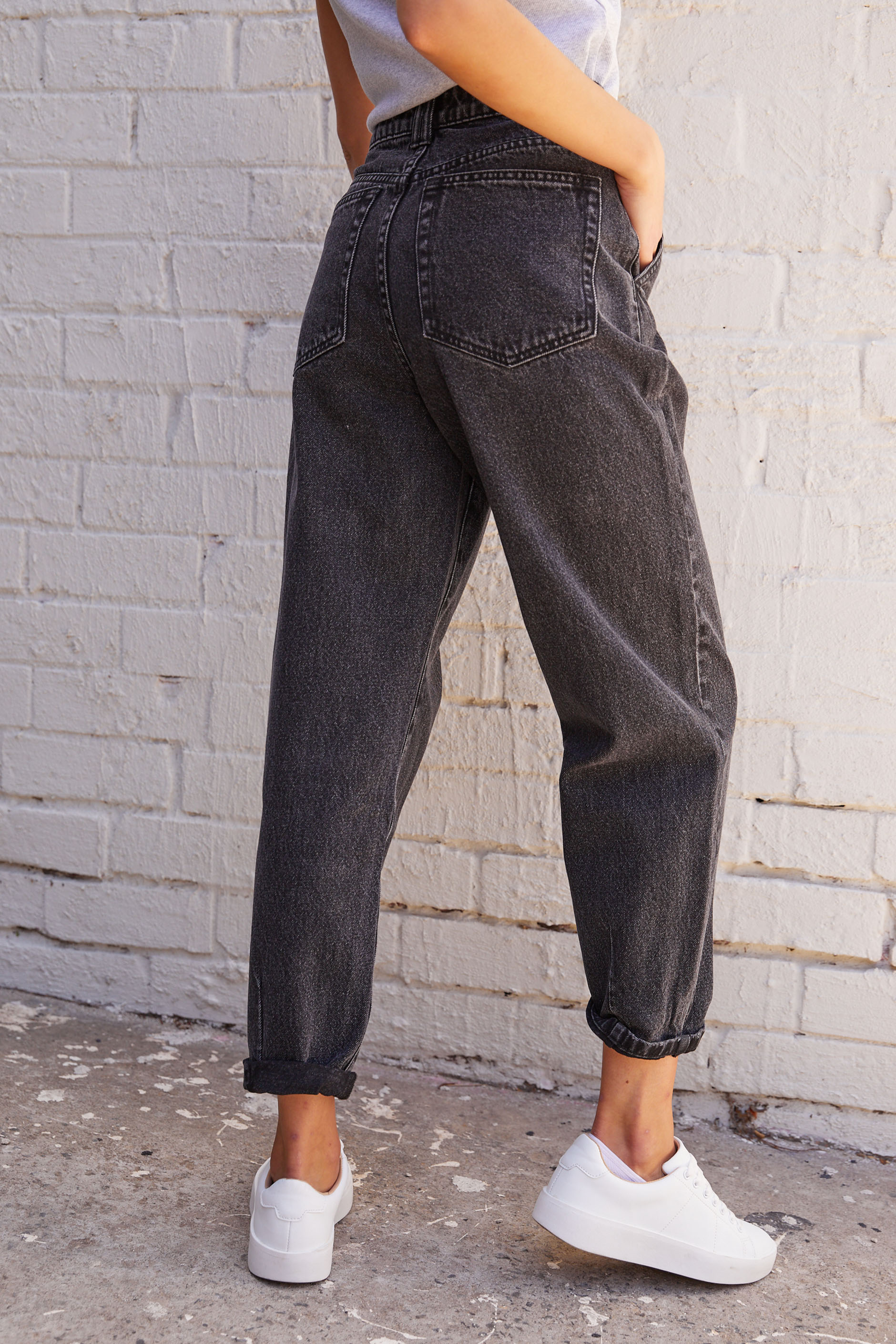 [TEST] Naomi Slouch Jean